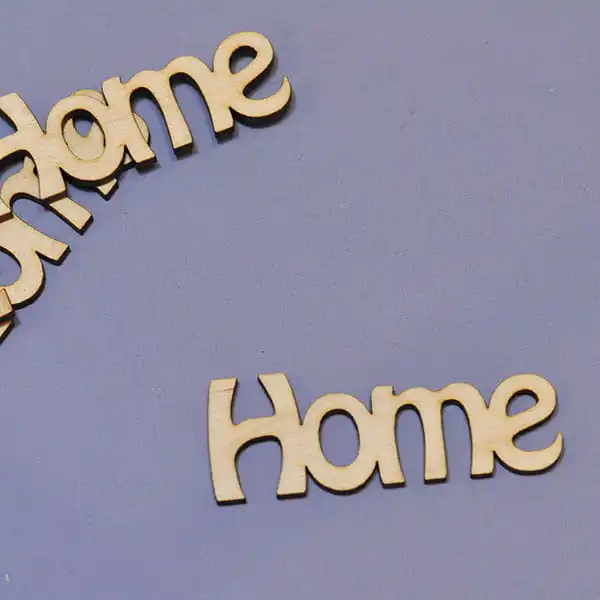 ND052-M Home - drewniany napis
