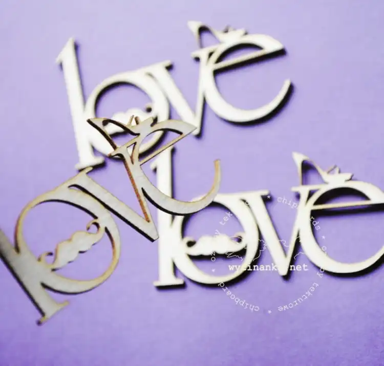zestaw napisów "love - bucik i wąsik "